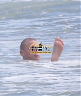 09.jpg